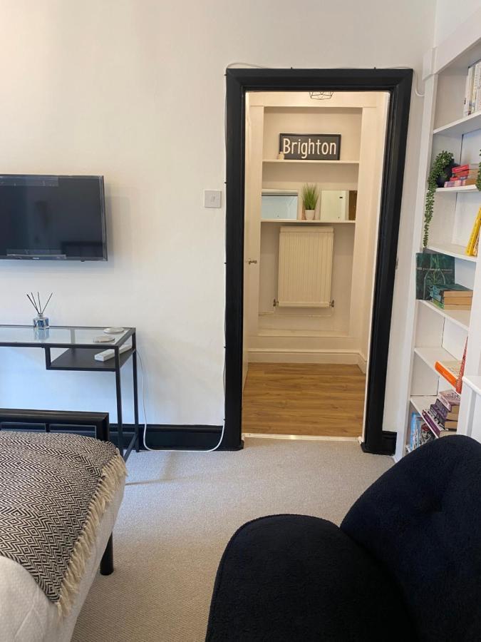 Stylish Central Basement Studio, With Outdoor Space Brighton Eksteriør bilde