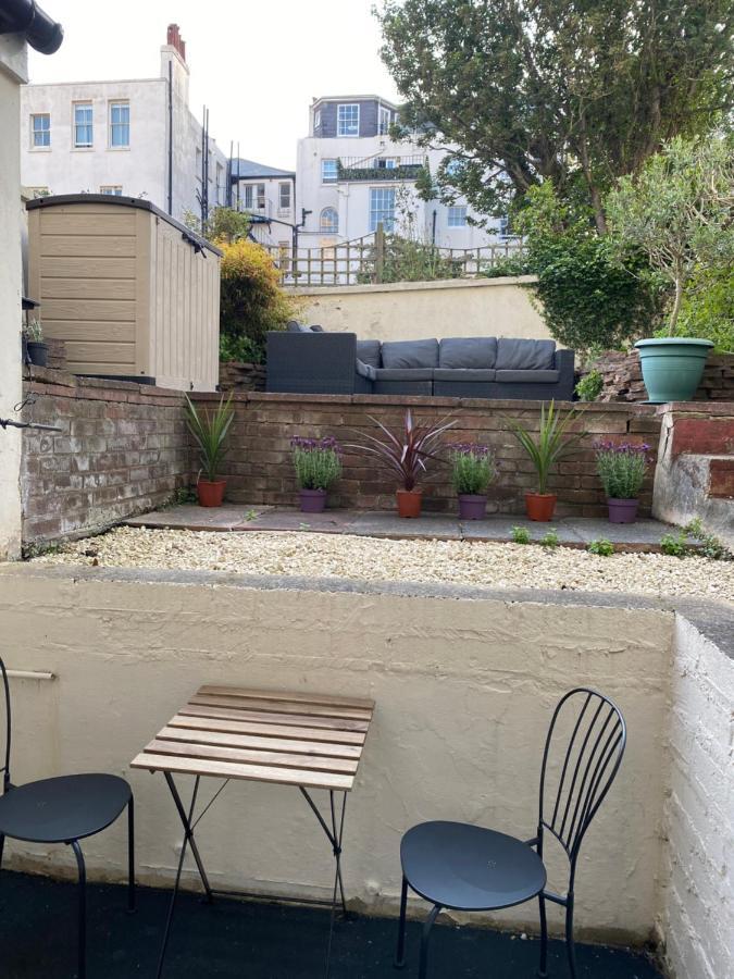 Stylish Central Basement Studio, With Outdoor Space Brighton Eksteriør bilde